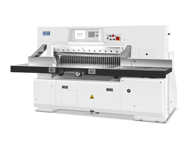 Touch screen paper cutting machine